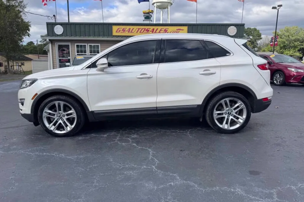 2017 Lincoln MKC Reserve photo 1
