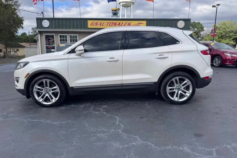 2017 Lincoln MKC Reserve photo 1