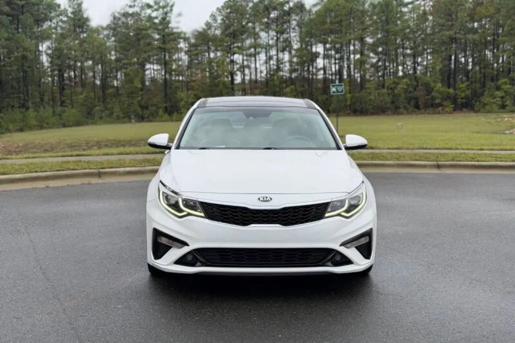 2020 Kia Optima LX photo 1