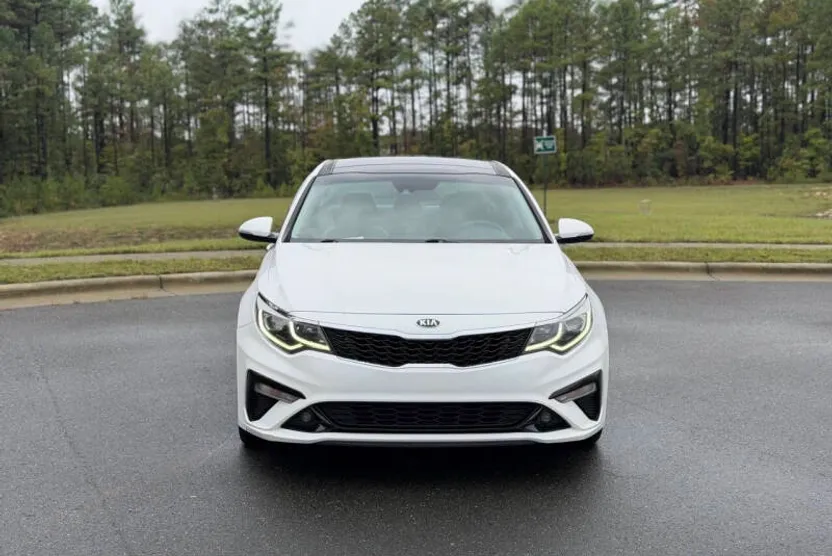 2020 Kia Optima LX photo 1