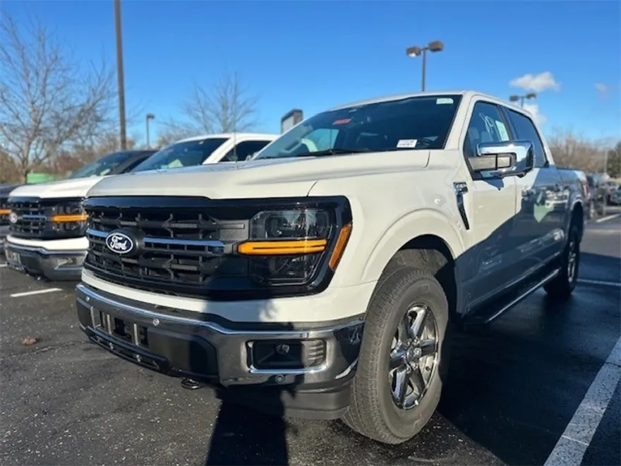 2024 Ford F-150 XLT photo 1
