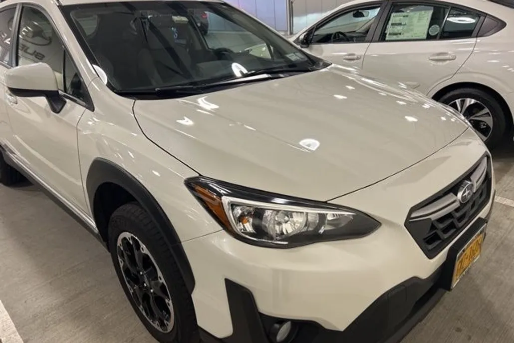 2023 Subaru Crosstrek Premium photo 1