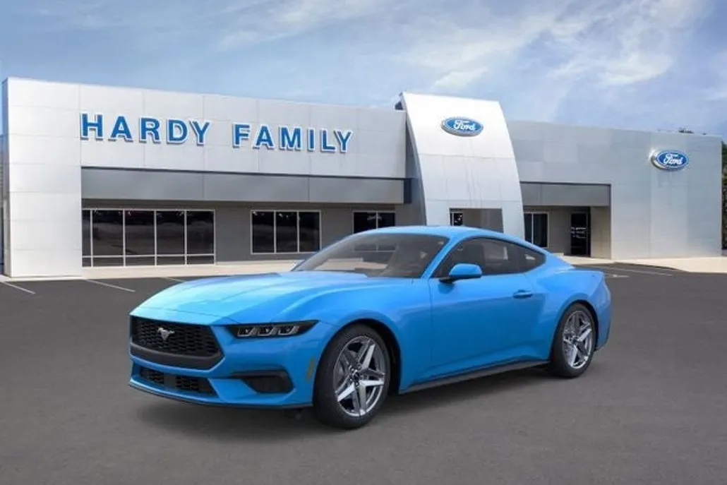 2025 Ford Mustang EcoBoost photo 1