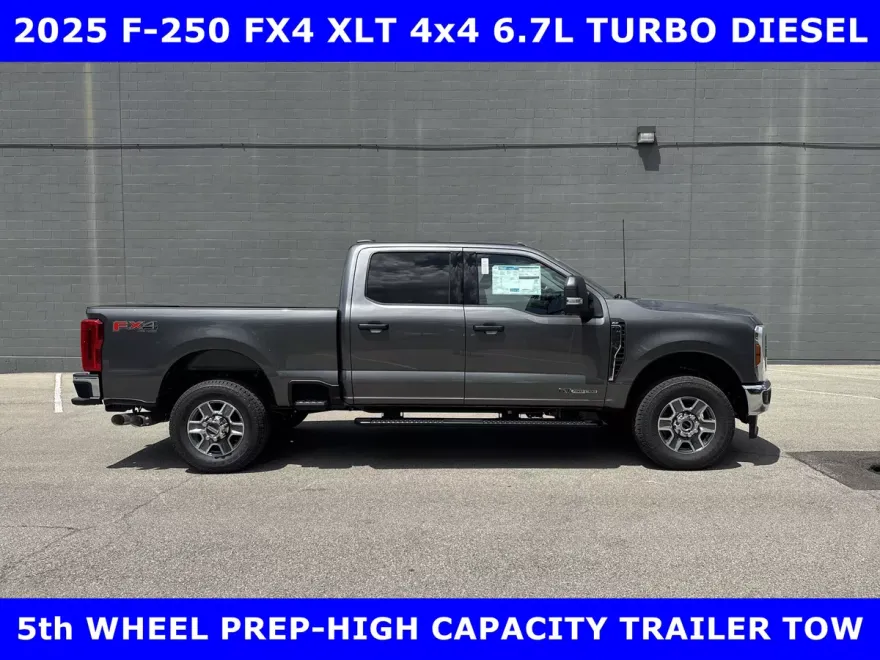 2025 Ford F-250 FX4 XLT photo 1