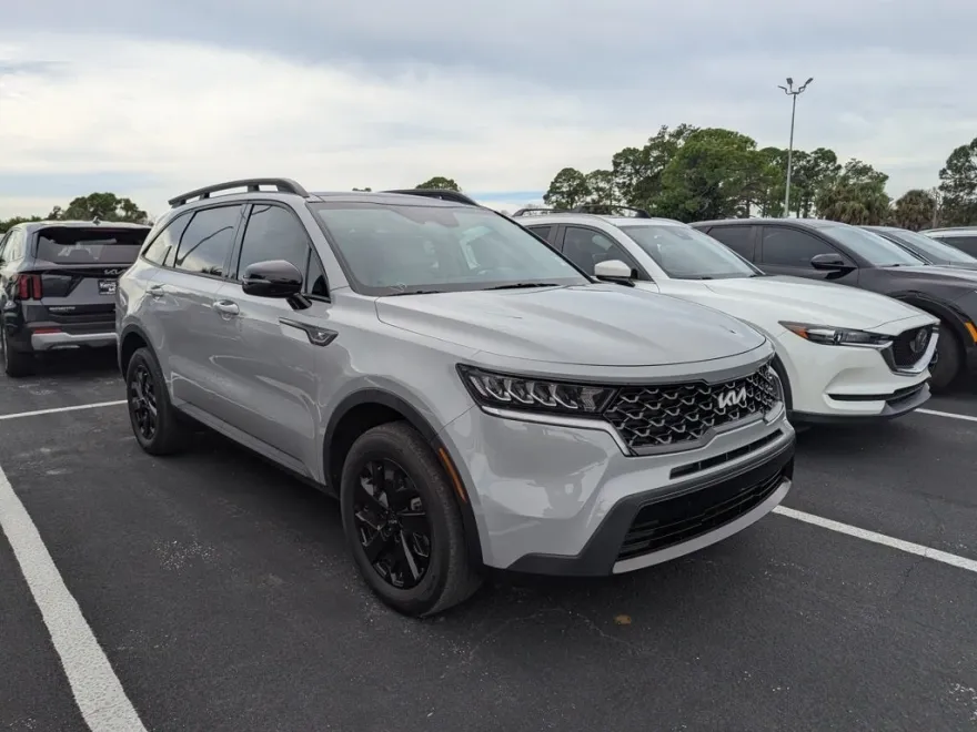 2023 Kia Sorento X-Line S photo 1