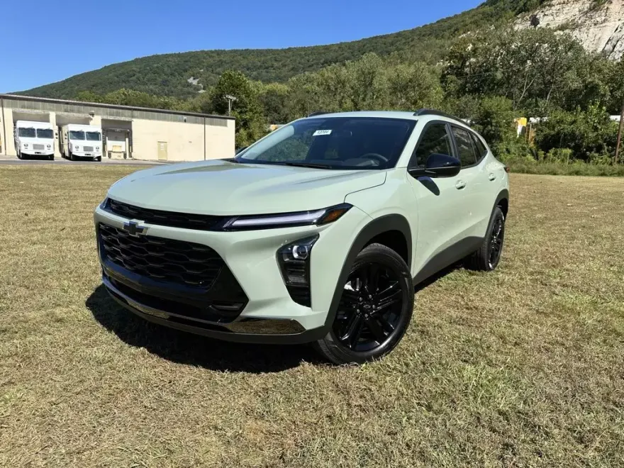 2025 Chevrolet Trax ACTIV photo 1