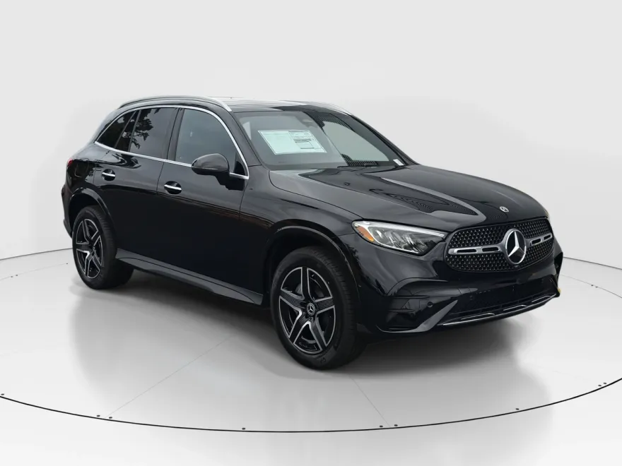 2026 Mercedes Benz GLC 300 photo 1