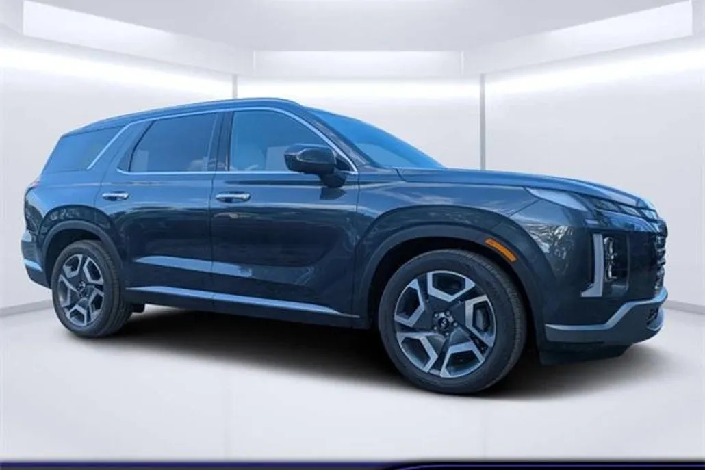 2024 Hyundai Palisade Limited photo 1