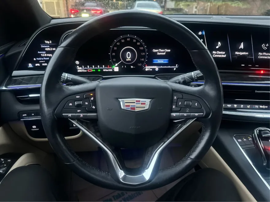 2021 Cadillac Escalade Premium Luxury photo 16