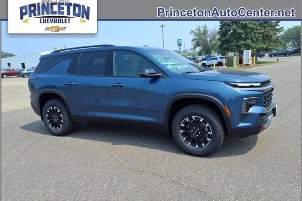 2026 Chevrolet Traverse Z71 photo 1