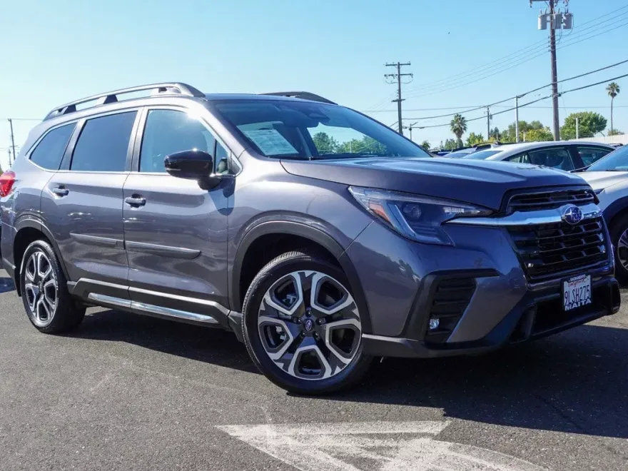 2024 Subaru Ascent Limited photo 1