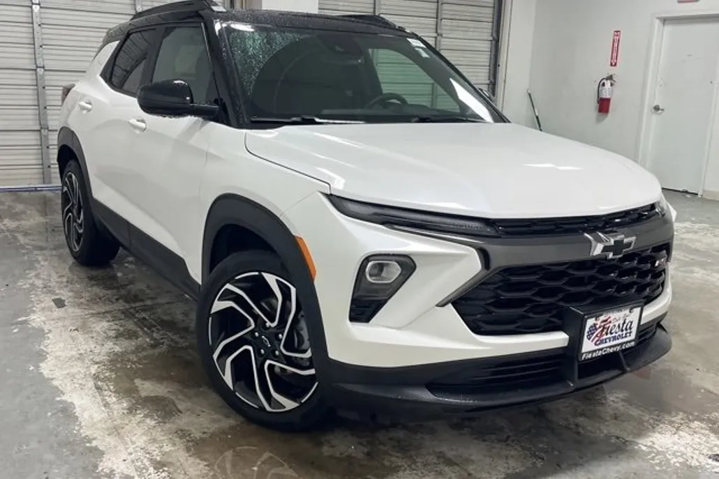2025 Chevrolet Trailblazer RS photo 1