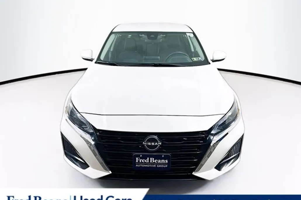 2023 Nissan Altima 2.5 SV photo 1