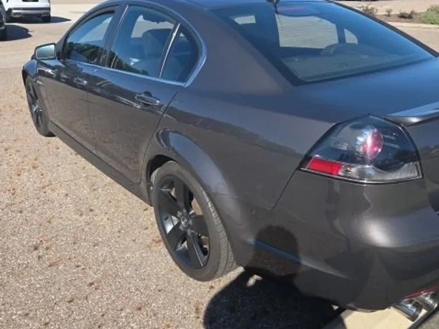 2009 Pontiac G8 GT photo 1