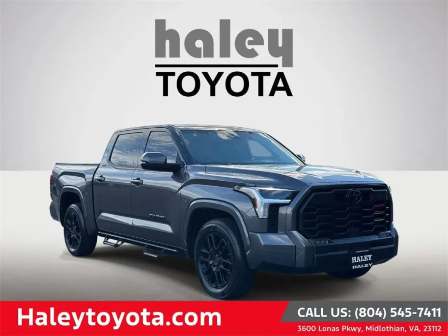 2023 Toyota Tundra SR5 CrewMax photo 1
