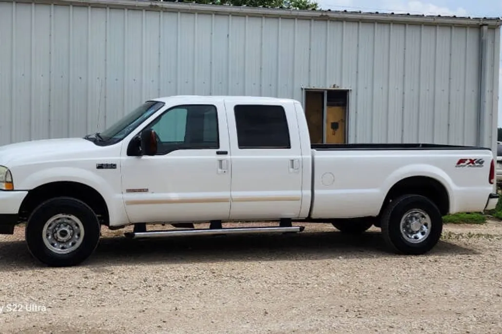 2004 Ford F-250 XLT photo 1