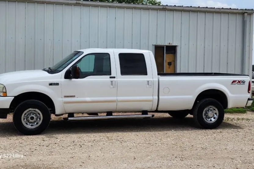 2004 Ford F-250 XLT photo 1