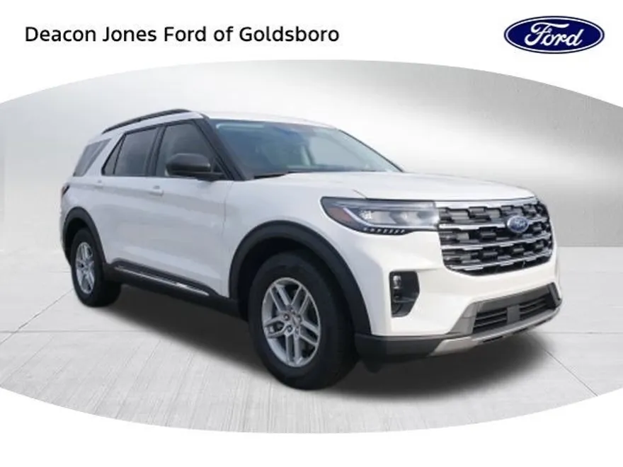 2025 Ford Explorer photo 1