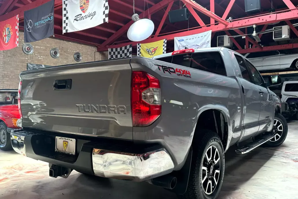 2020 Toyota Tundra SR5 Double Cab photo 1