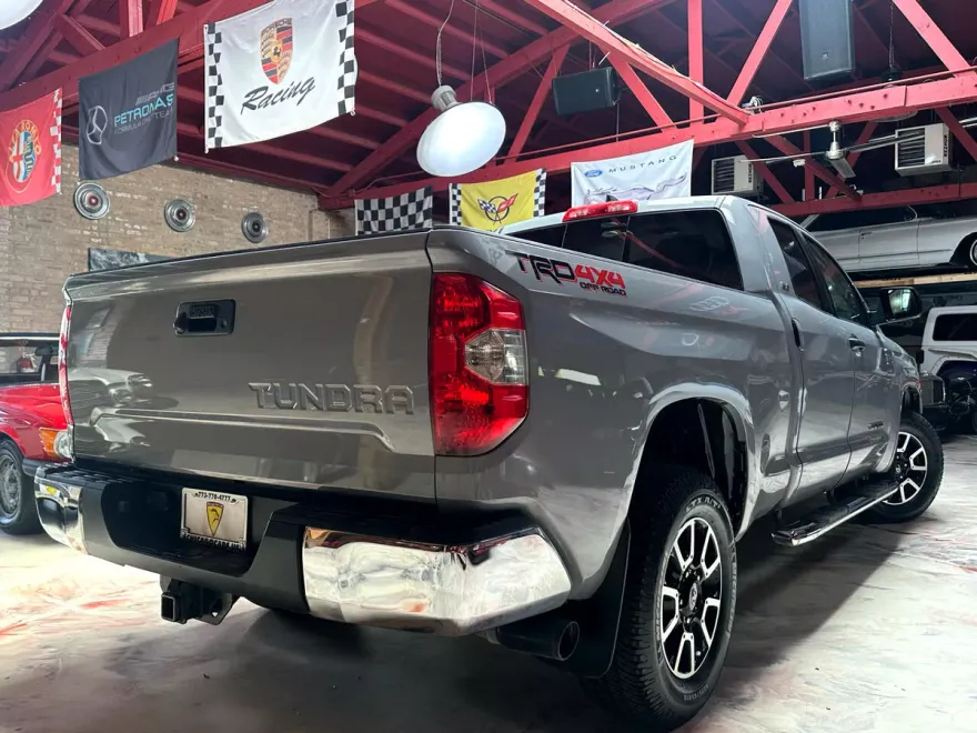 2020 Toyota Tundra SR5 Double Cab photo 1