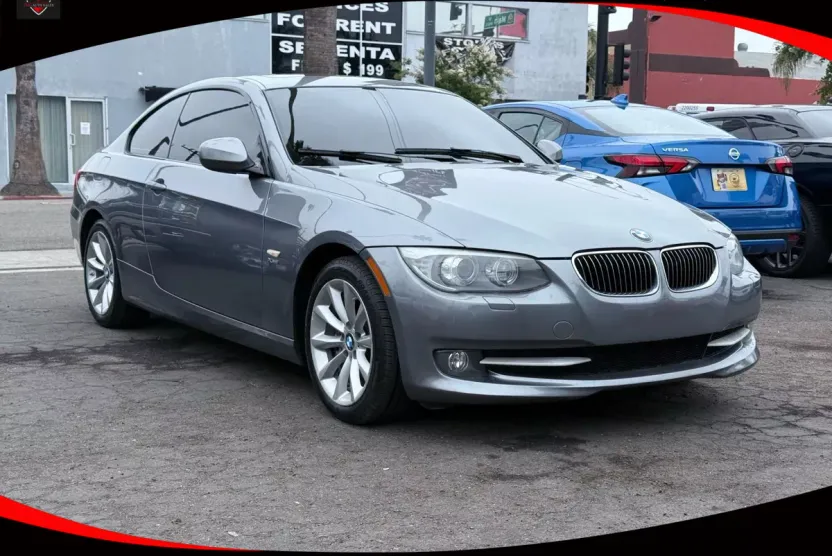 2011 Bmw 335i xDrive photo 1