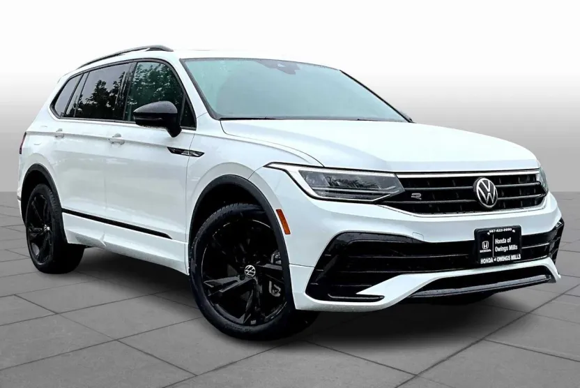 2023 Volkswagen Tiguan SE R-Line Black photo 1