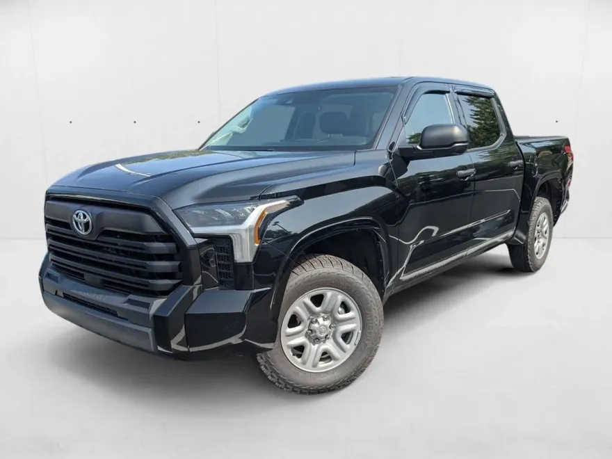 2023 Toyota Tundra SR photo 1
