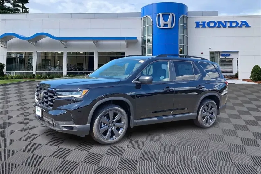 2025 Honda Pilot Sport photo 1
