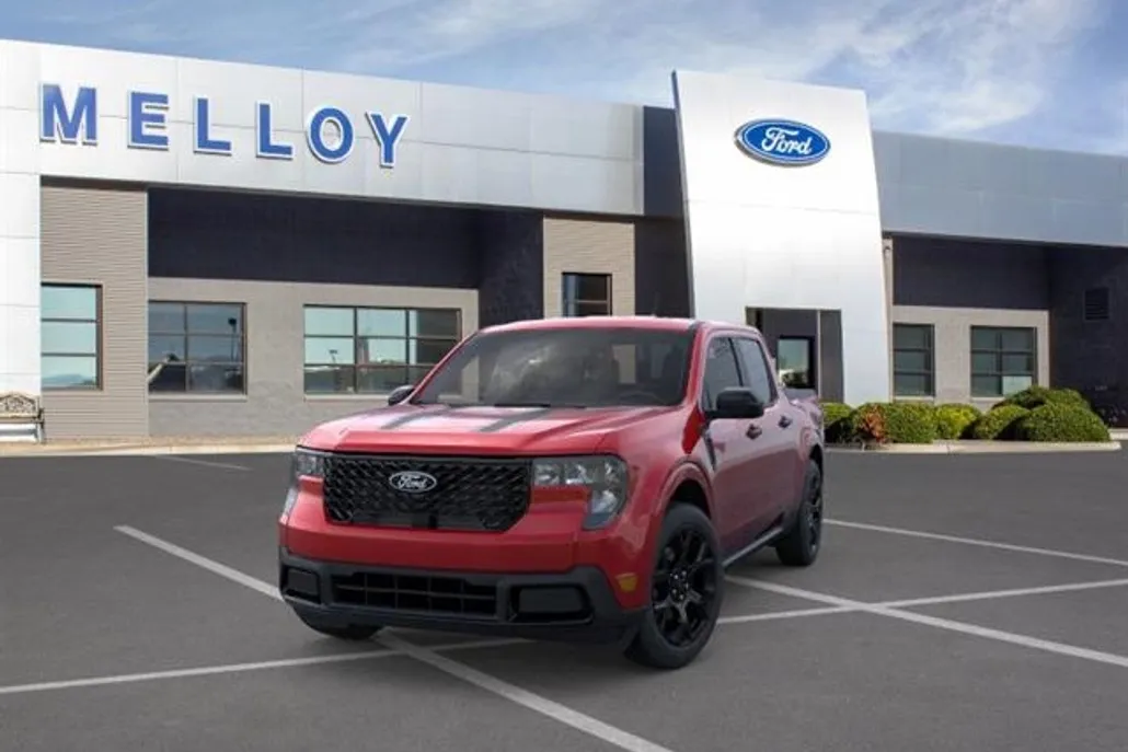 2025 Ford Maverick XLT photo 1