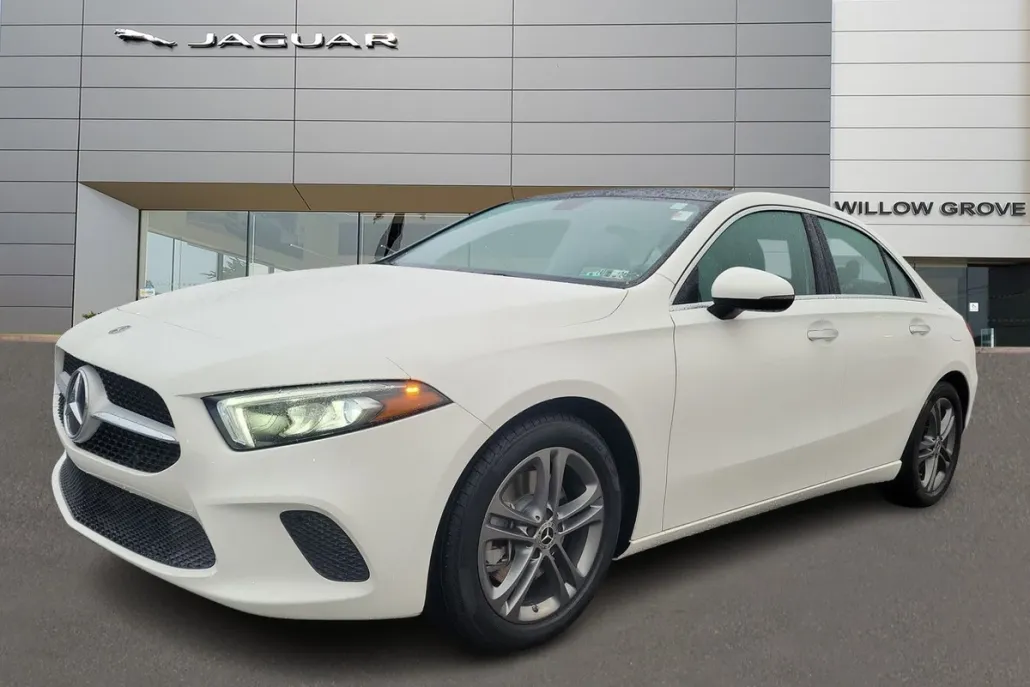 2020 Mercedes Benz A 220 photo 1