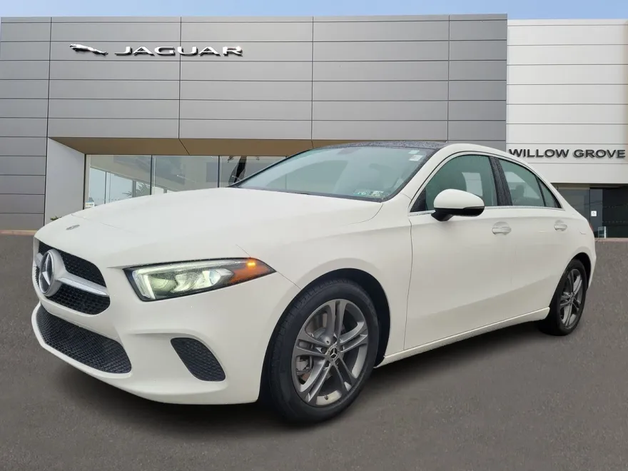 2020 Mercedes Benz A 220 photo 1