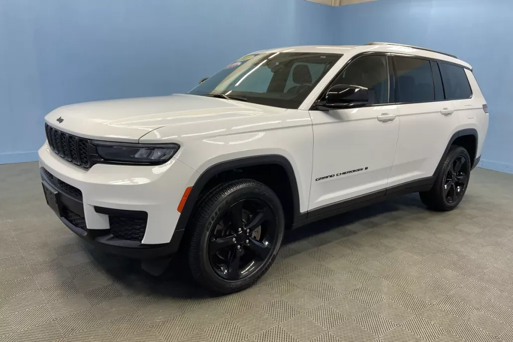 2022 Jeep Grand Cherokee Altitude photo 1