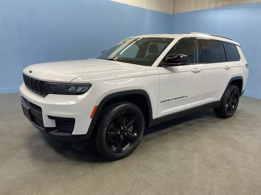 2022 Jeep Grand Cherokee Altitude photo 1