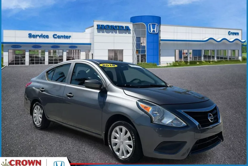 2018 Nissan Versa Sedan Plus photo 1