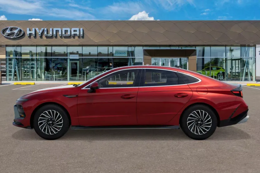 2025 Hyundai Sonata Hybrid Limited photo 1