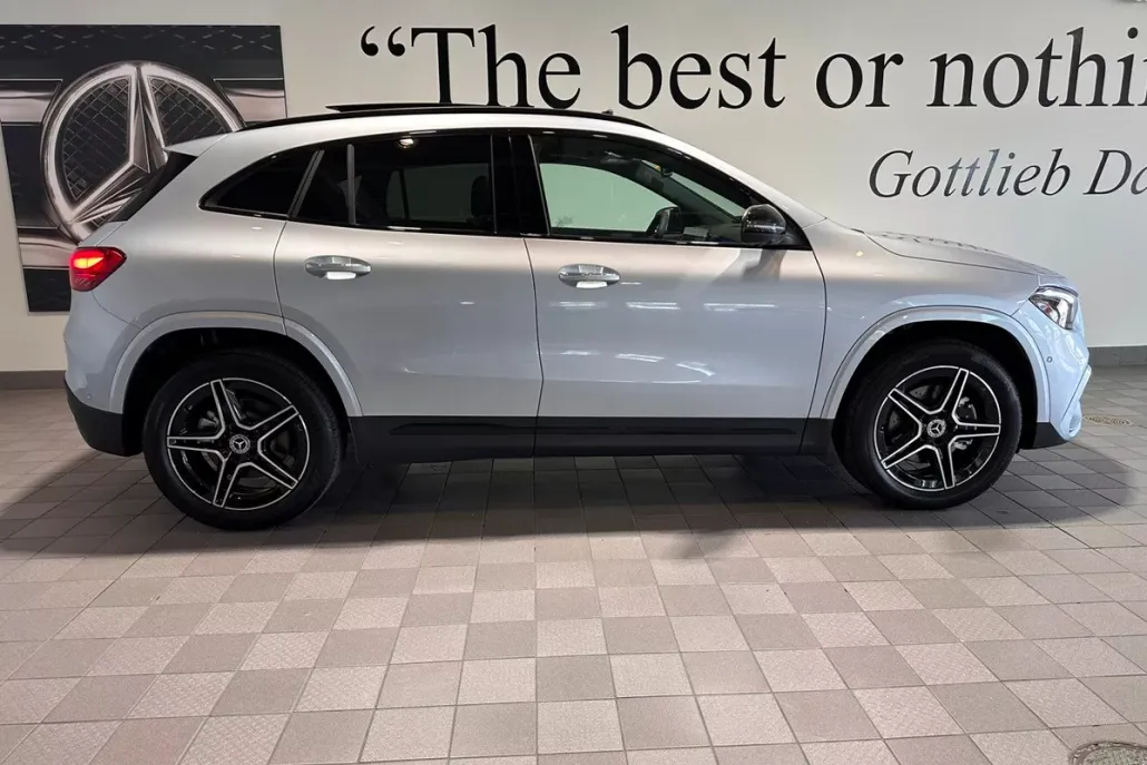 2026 Mercedes Benz GLA 250 4MATIC AMG photo 1