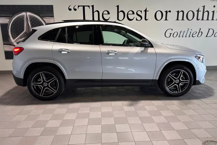 2026 Mercedes Benz GLA 250 4MATIC AMG photo 1