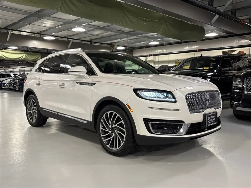2019 Lincoln Nautilus Reserve photo 1
