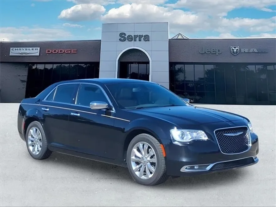2018 Chrysler 300 Limited photo 1