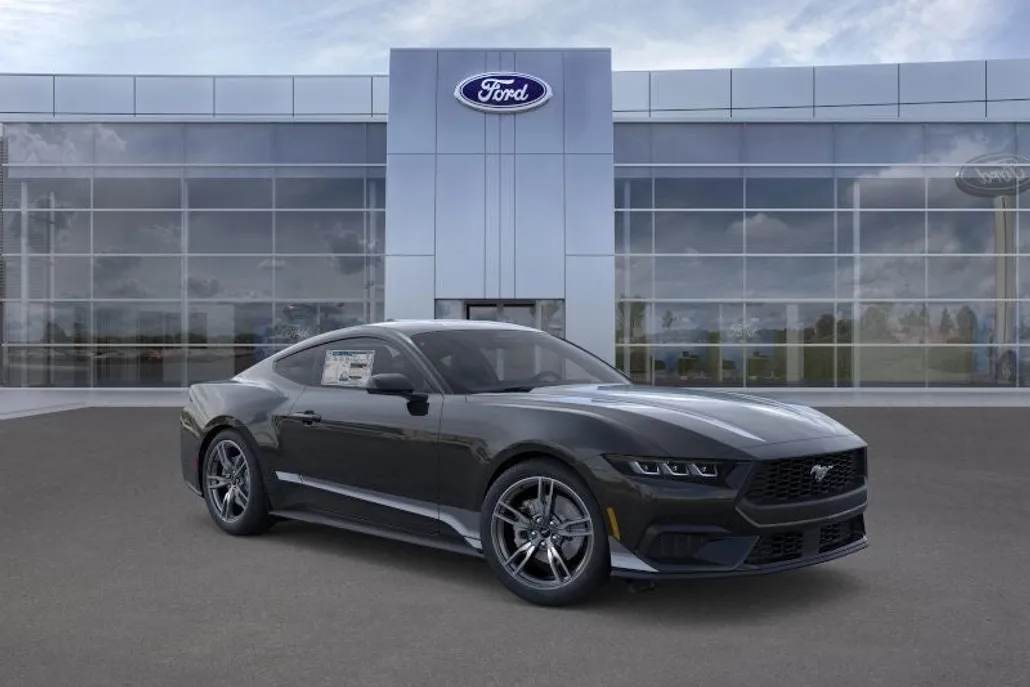 2025 Ford Mustang EcoBoost photo 1