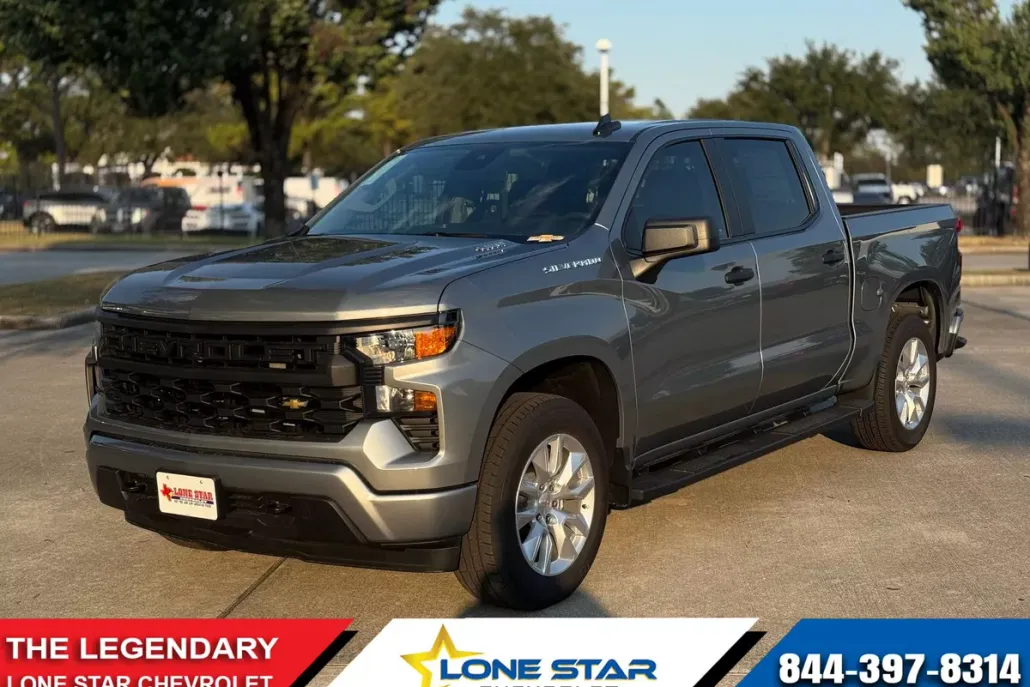 2026 Chevrolet Silverado 1500 Custom photo 1