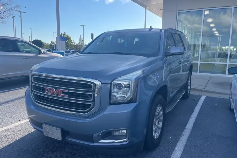2016 Gmc Yukon SLT photo 1