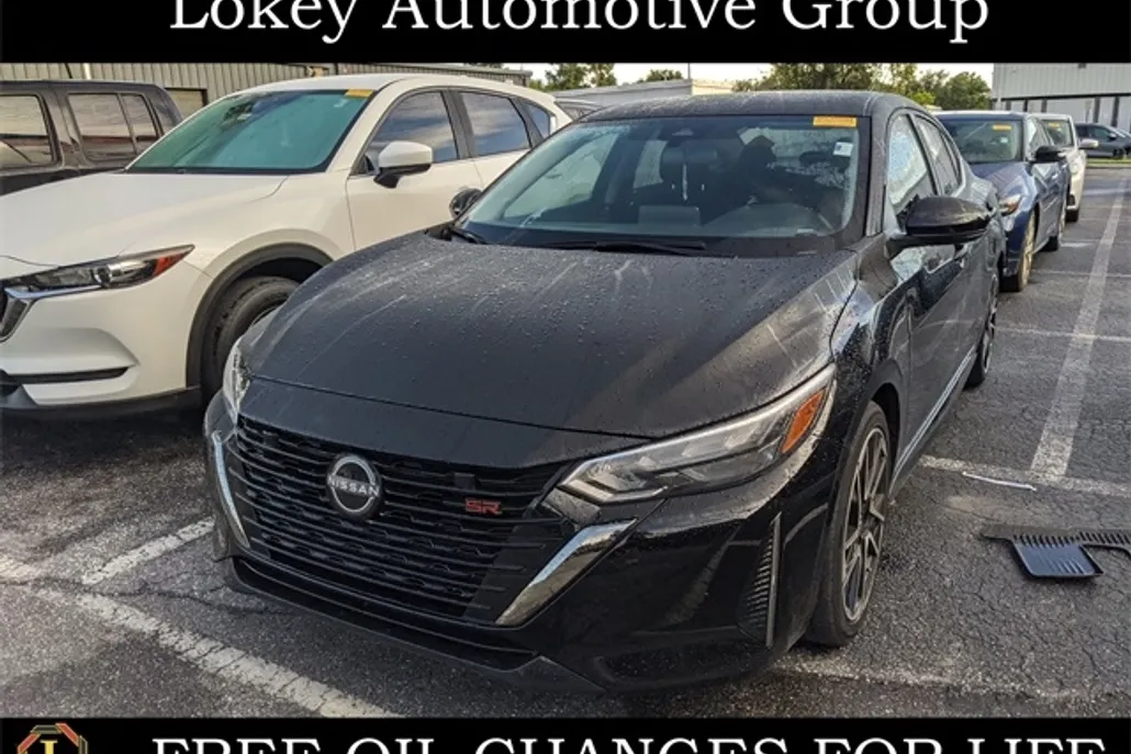 2024 Nissan Sentra SR photo 1
