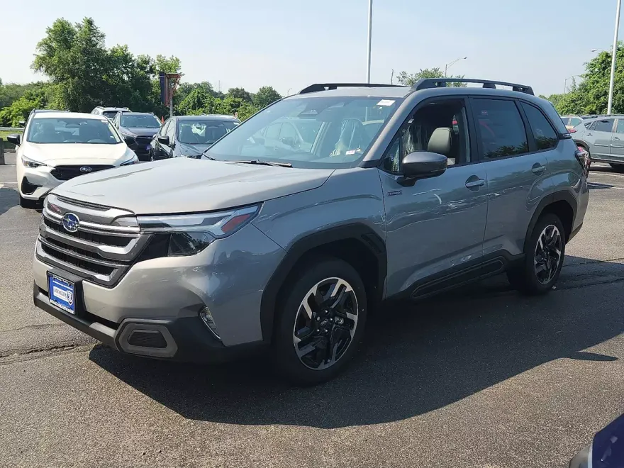 2025 Subaru Forester Limited photo 1