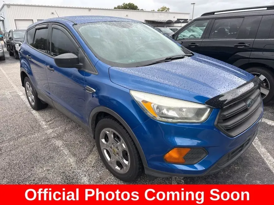 2017 Ford Escape S photo 1