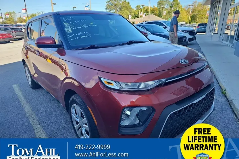 2021 Kia Soul LX photo 1