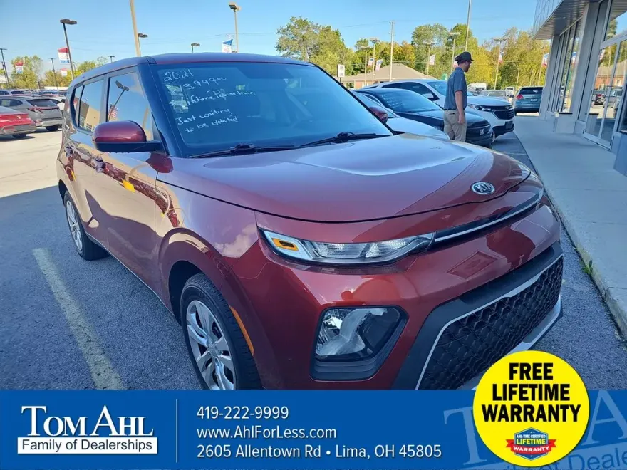 2021 Kia Soul LX photo 1