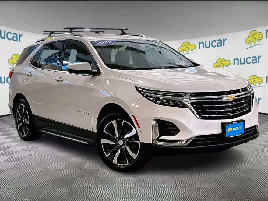 2023 Chevrolet Equinox LT photo 1