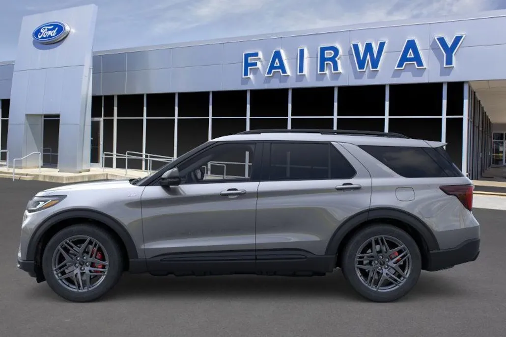 2025 Ford Explorer ST-Line photo 1
