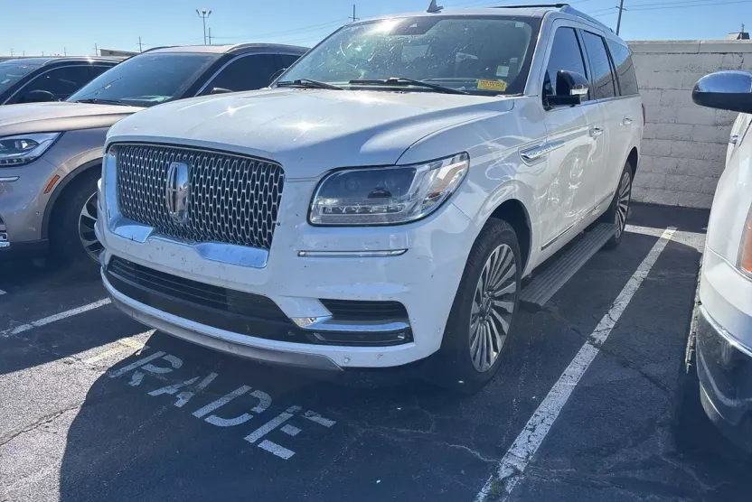 2021 Lincoln Navigator Reserve photo 1